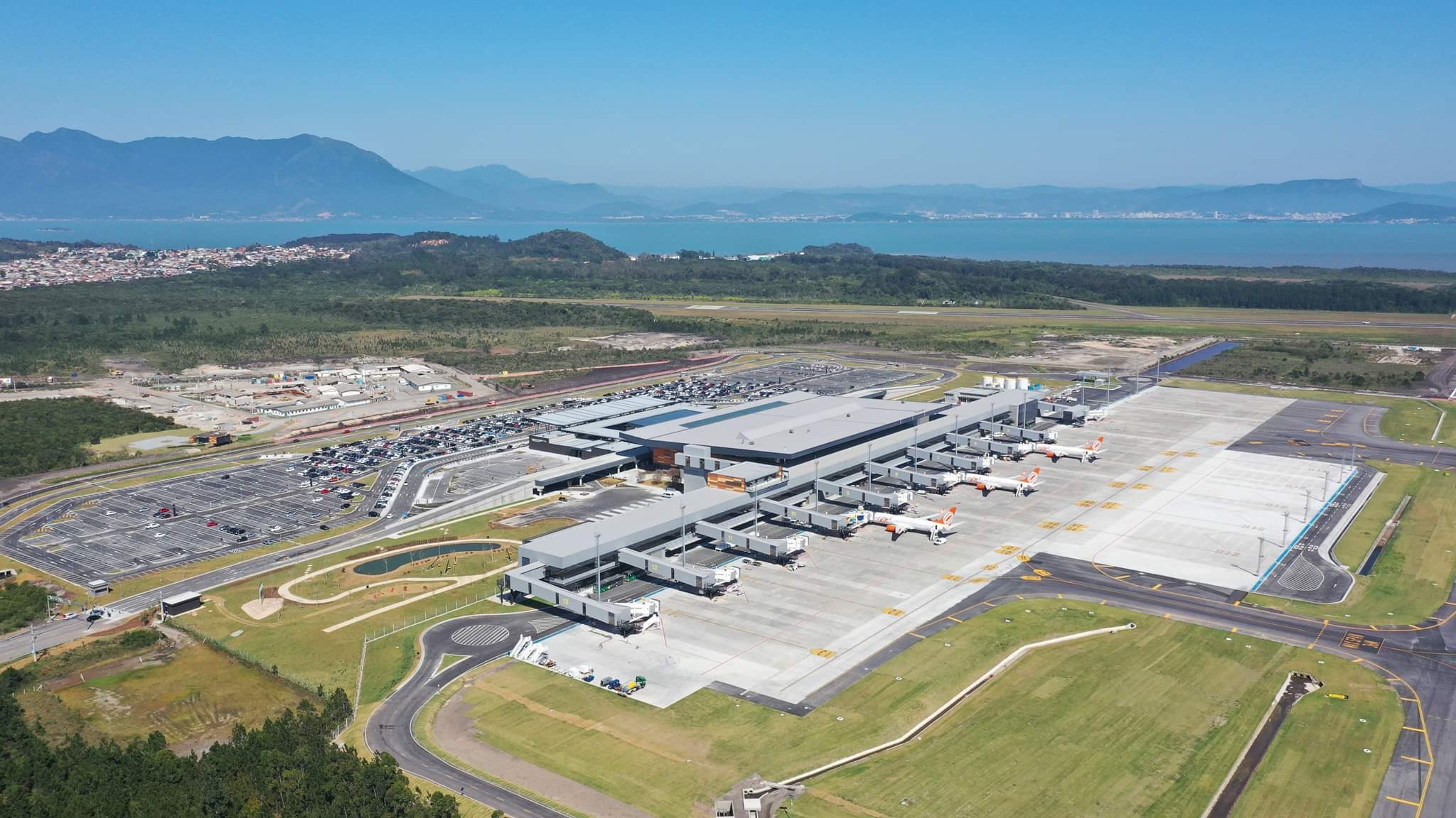 Aeroporto Internacional de Florianópolis – Hercílio Luz - NR Topografia